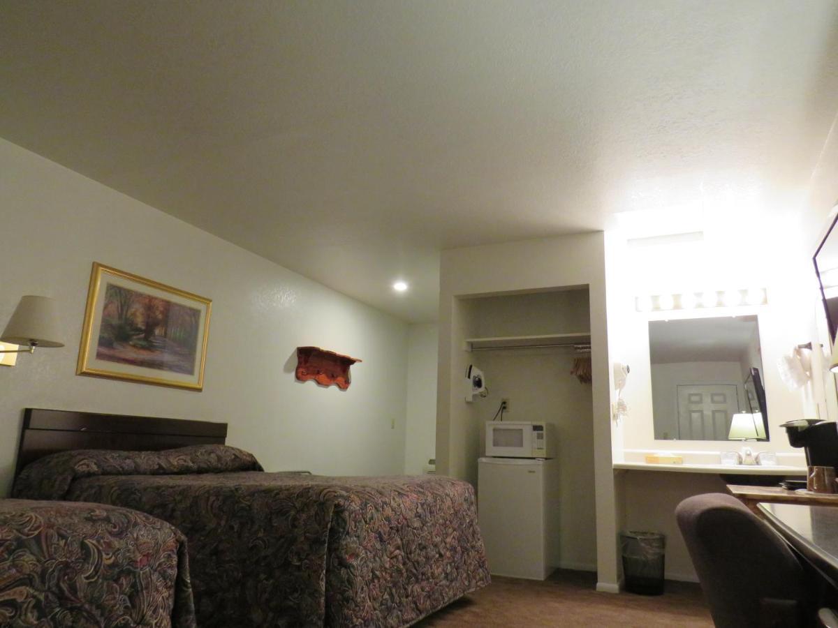 Rim Rock Motel Alturas Luaran gambar